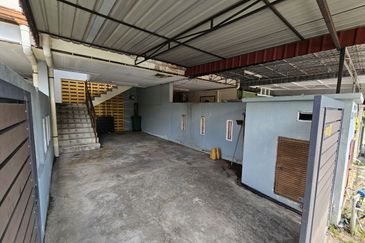 D'Puncak Nusa Bandar Seri Putra Bangi Town House For Sale