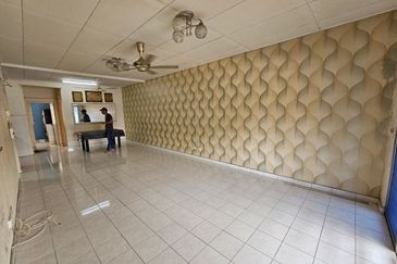 D'Puncak Nusa Bandar Seri Putra Bangi Town House For Sale