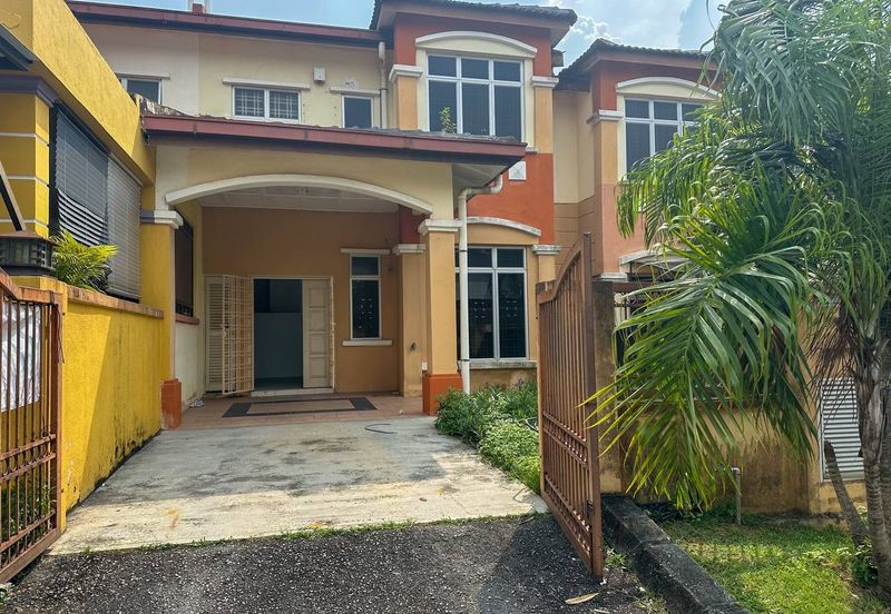 Jalan Warisan Mulia, Kota Warisan