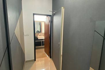 Elemence @ Taman Denai Alam, Pasir Gudang - Non Bumi - Gated Guarded - Fully Renovation