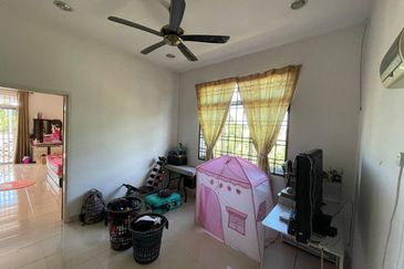 Taman Evergreen Heights