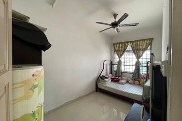 Taman Evergreen Heights