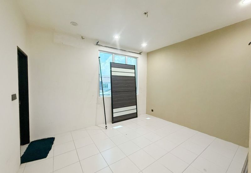 Taman Maju Jaya, Ulu Tiram