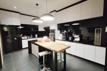 Austin Residence @Taman Mount Austin