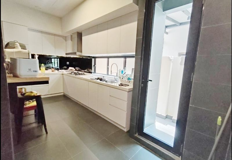 Austin Residence @Taman Mount Austin