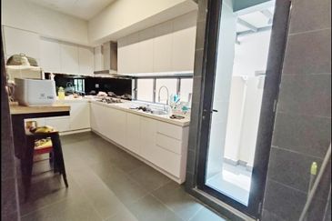 Austin Residence @Taman Mount Austin