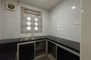 Bandar Baru Seri Alam