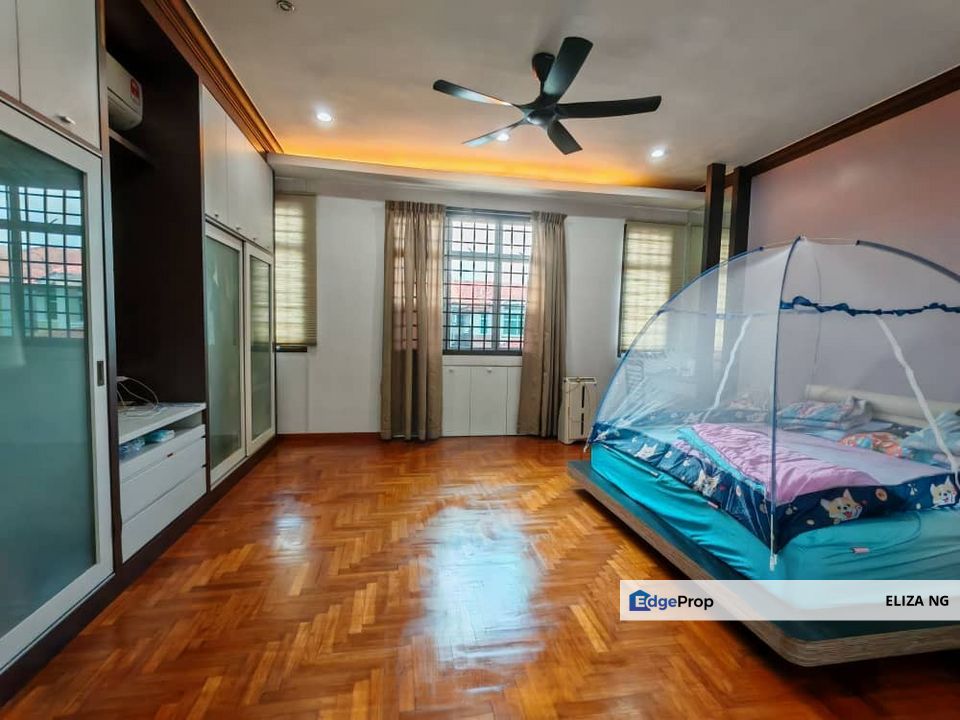 Taman Gaya Jalan Sasa Precinct 3A Renovated Double Storey Terrece house For Sale , Johor, Ulu Tiram