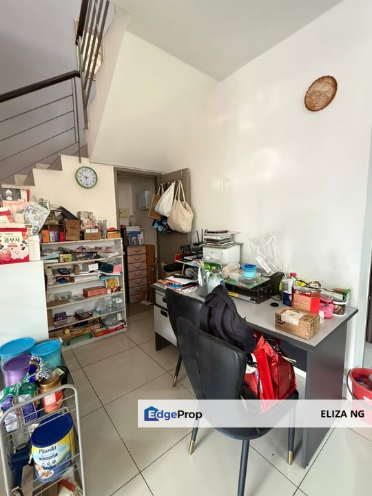 Taman Gaya Jalan Sasa 40 Full loan Renovated Double Storey Cluster for Sale, Johor, Ulu Tiram