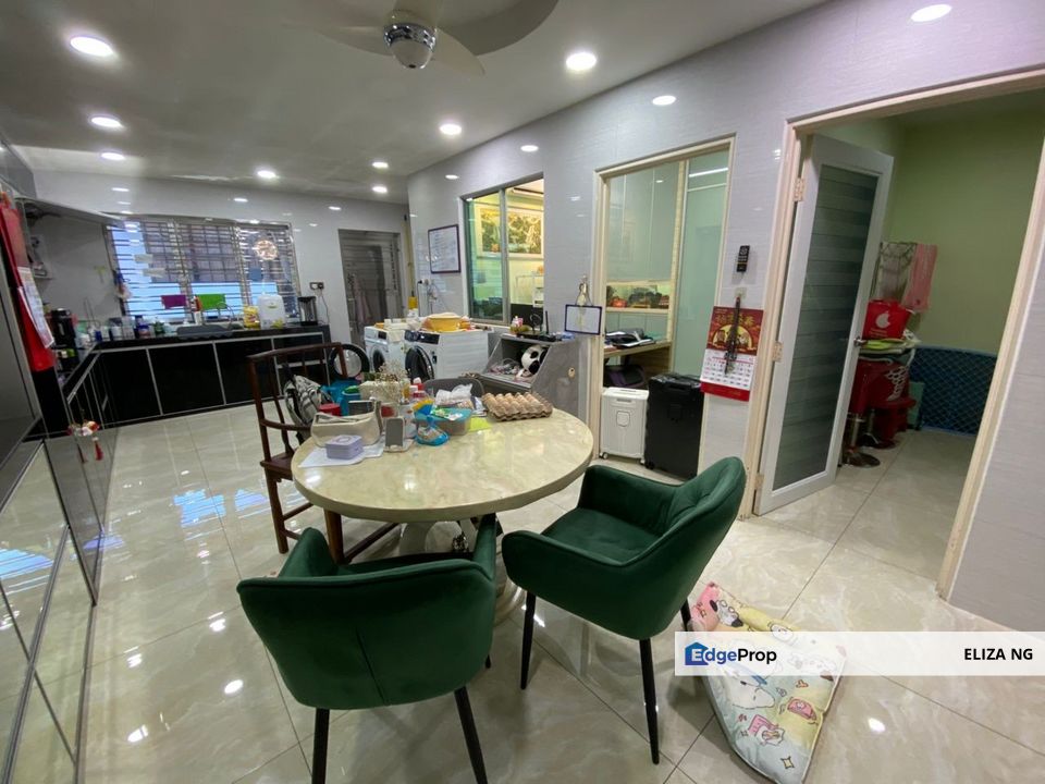 Desa Jaya Jalan Permatang Fully Extended Renovated Single Storey for Sale 22*70 , Johor, Johor Bahru