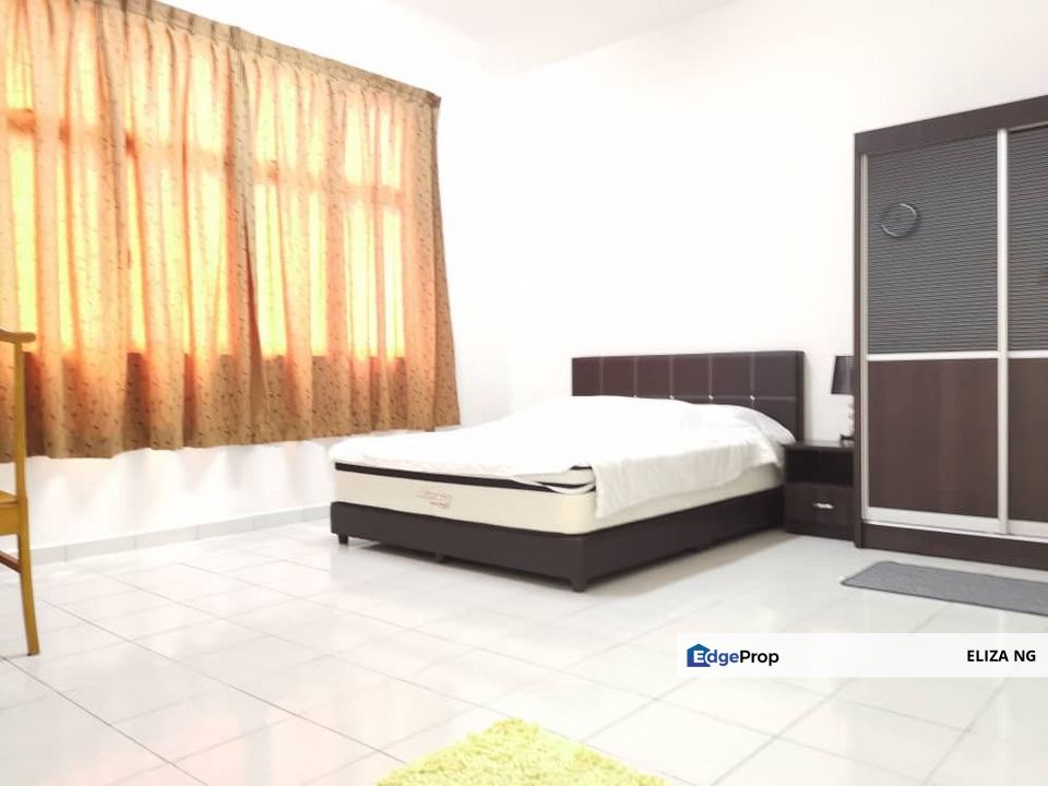Taman Molek Ria RMMJ Apartment Renovated Full loan for sale 1000 sqft, Johor, Johor Bahru