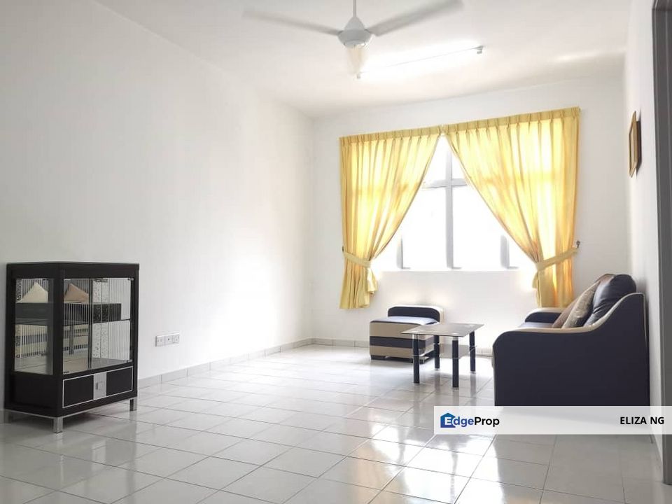 Taman Molek Ria RMMJ Apartment Renovated Full loan for sale 1000 sqft, Johor, Johor Bahru