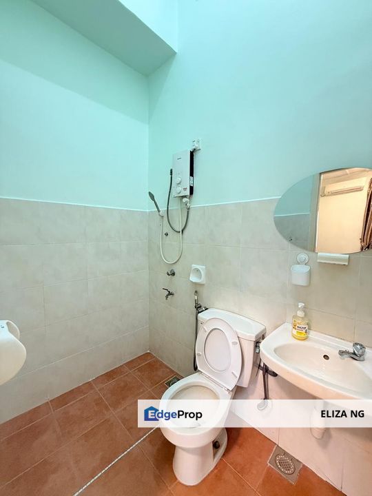 Ulu Tiram Pelangi Indah Jalan Ayu Facing Southeast Renovated Single storey Superlink for sale 24*80 , Johor, Ulu Tiram