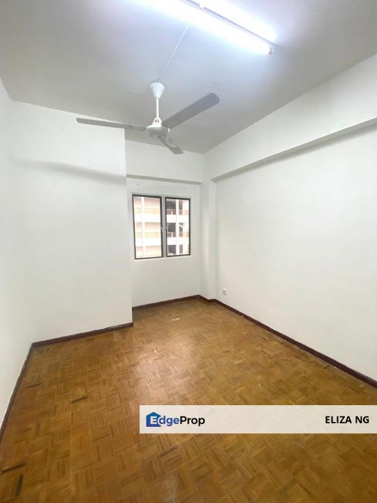 Megah Ria Putri Ria Apartment 980sqft Full loan for Sale, Johor, Masai