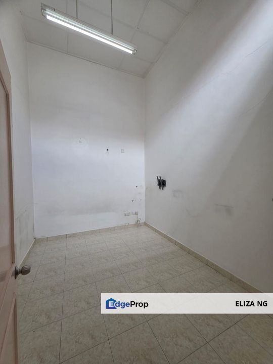 Impian Emas Renovated Single Storey Superlink for Sale 24*80, Johor, Skudai