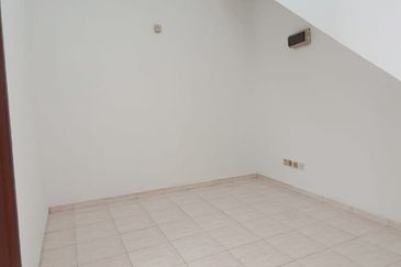 Austin Residence @Taman Mount Austin