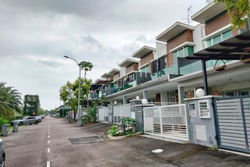 Austin Residence @Taman Mount Austin