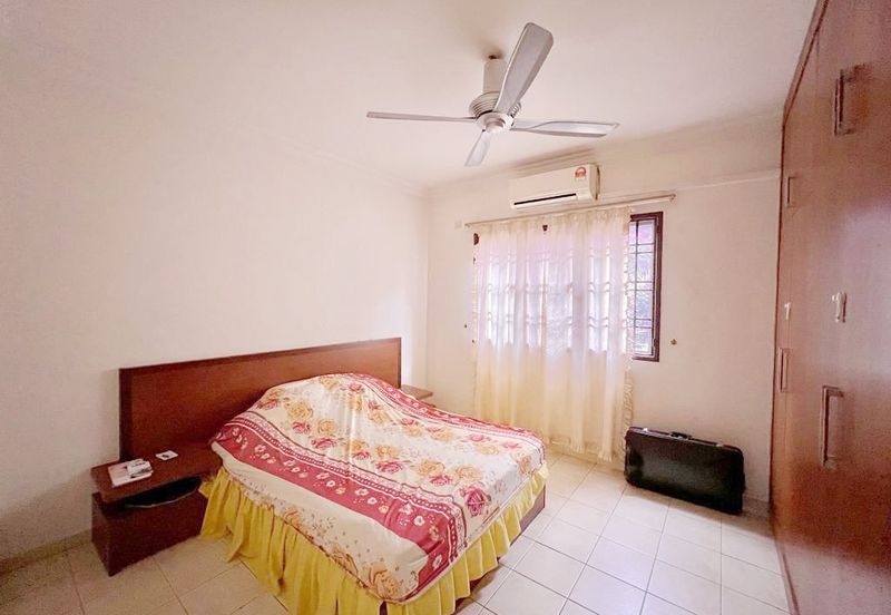 Prima Regency (Abbey Court)