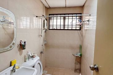 Prima Regency (Abbey Court)