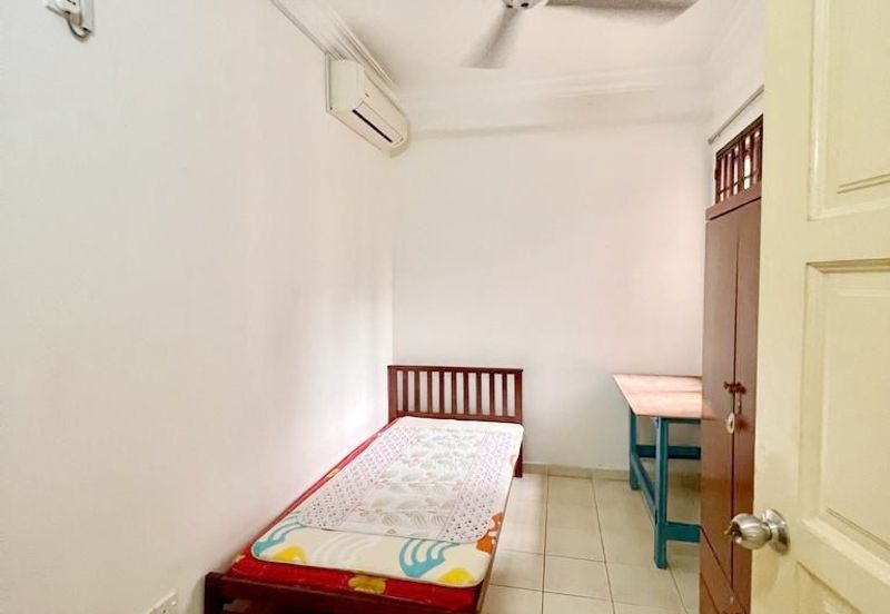 Prima Regency (Abbey Court)