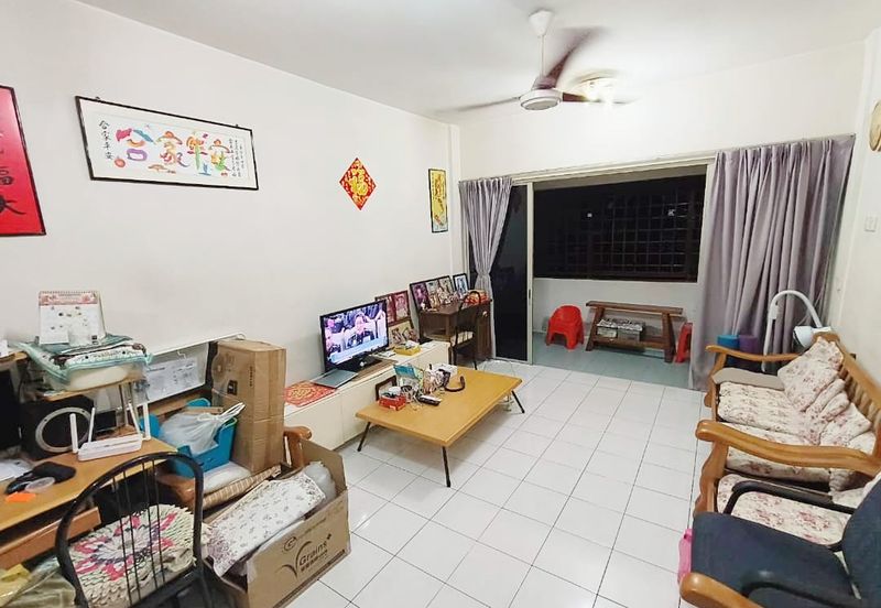 Lily & Jasmine Apartment