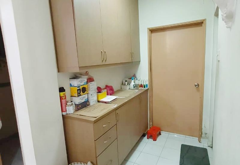 Lily & Jasmine Apartment