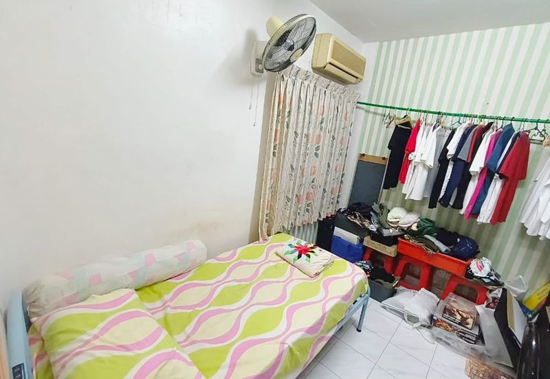 Lily & Jasmine Apartment