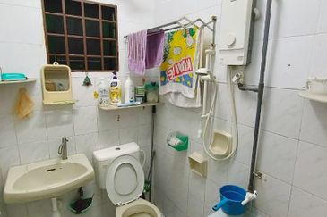 Lily & Jasmine Apartment