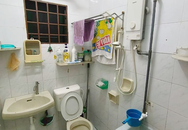 Lily & Jasmine Apartment