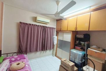 Lily & Jasmine Apartment