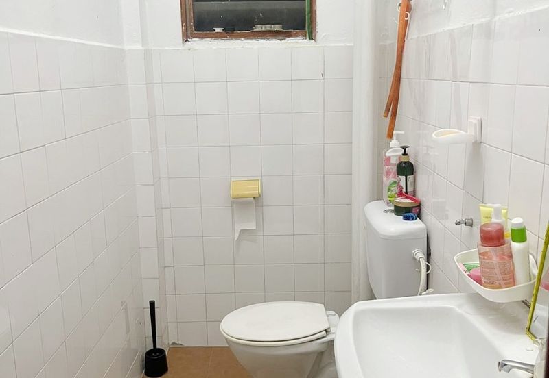 Ria 1 Apartment, Taman Megah Ria