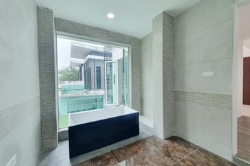 Austin Residence @Taman Mount Austin