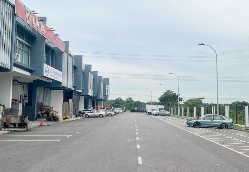 Ulu Tiram Desa 88 Cemerlang Unblock View 1.5 Storey Endlot Factory for Sale