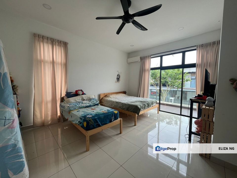 Ulu Tiram Bandar Cemerlang Breeze Precinct B Big Built up Double Storey Semi-D for Sale, Johor, Ulu Tiram