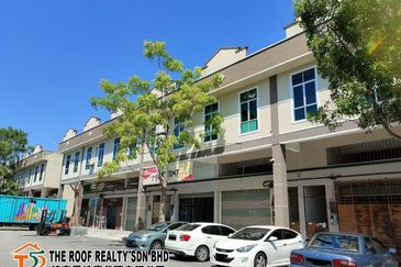 Double Storey Shoplot, Matched Bank Value, Muar