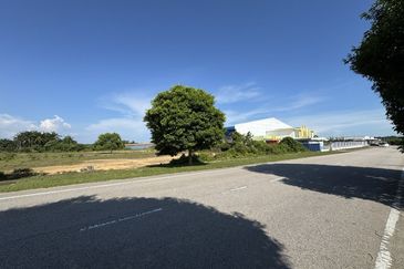 2.18 acres Industrial Land Serkam Melaka For Sale