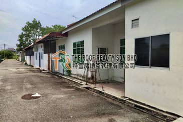 Single Storey Terrace Parit Bakar Muar For Sale
