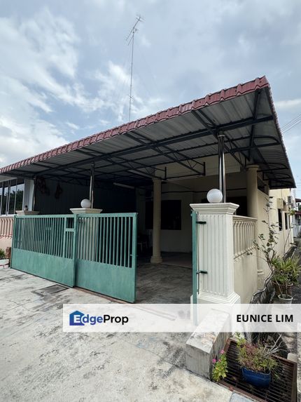 Single Storey Terrace Partially Furnished For Rent, Johor, Muar