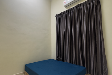 Single Storey Terrace Parit Bakar For Sale