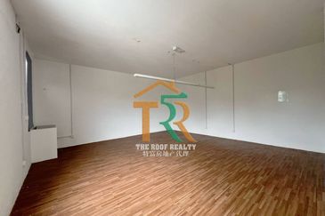 Detached Factory Corner Lot Muar For Rent