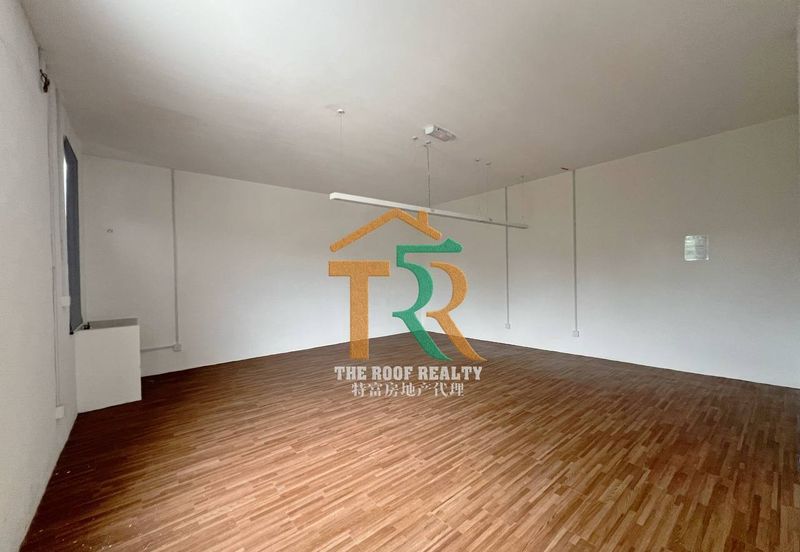 Detached Factory Corner Lot Muar For Rent