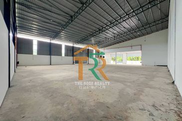 Detached Factory Corner Lot Muar For Rent