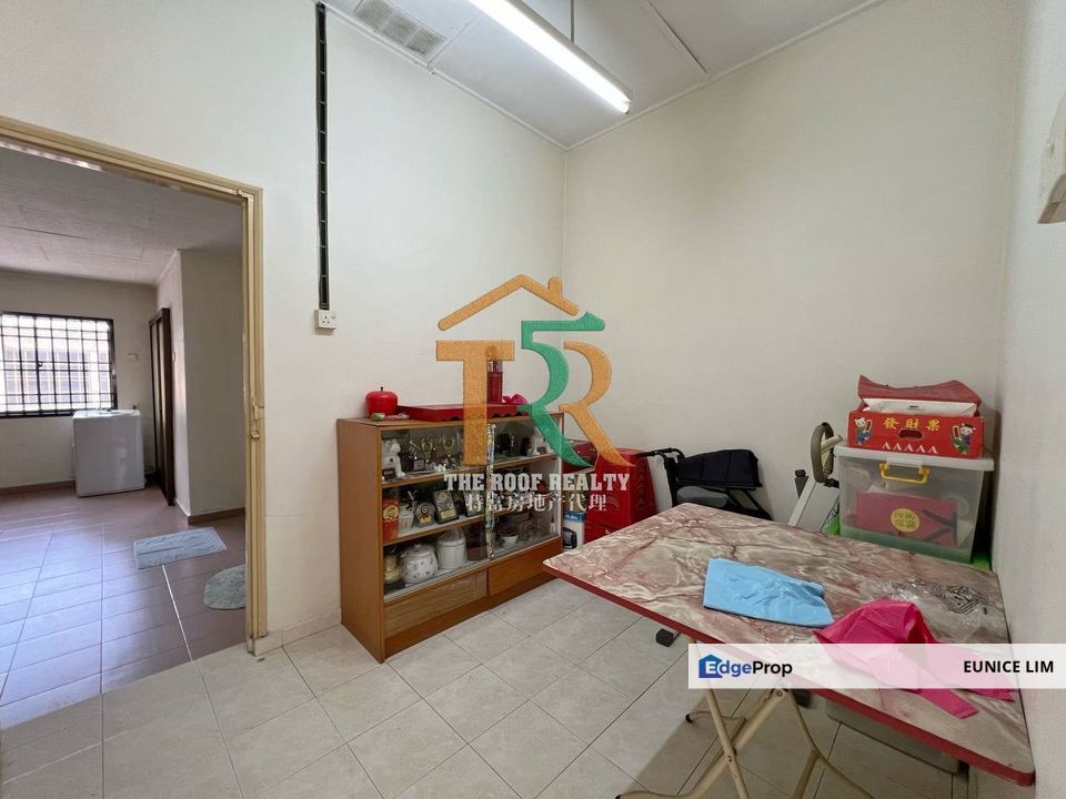 Single Storey Terrace Muar Town Area, Johor, Muar