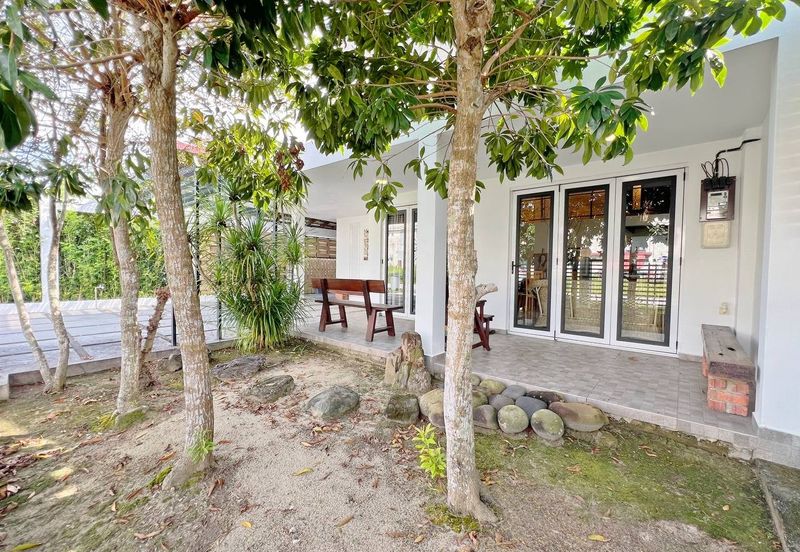 Unique Resort Concept Semi-D with Loft Taman Arosa Muar For Sale