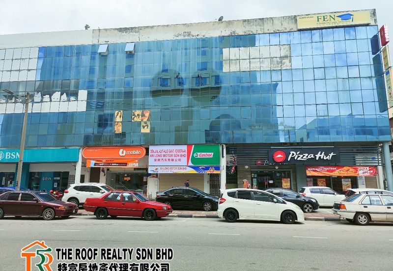 3 Storey Shoplot (1st Floor) For Rent, Facing Jalan Ali, Muar