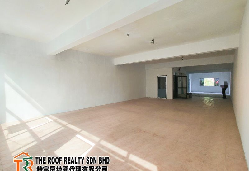 3 Storey Shoplot (1st Floor) For Rent, Facing Jalan Ali, Muar