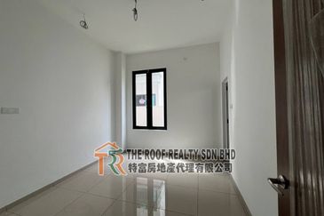 Prime Location Double Storey Semi-D For Sale, Sungai Abong, Muar 