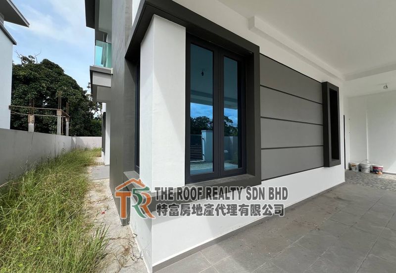 Prime Location Double Storey Semi-D For Sale, Sungai Abong, Muar 