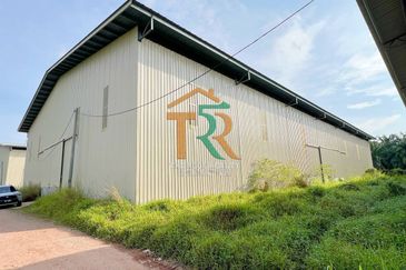 Warehouse Jalan Bakri For Rent, Muar