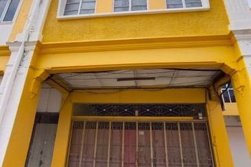 Double Storey Shop Office Below Market Value For Sale, Facing Main Road Muar